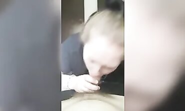 POV Queen MILF Gives a Rotating Blowjob and Handjob