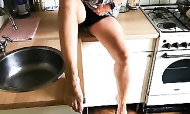 Morning Kitchen Lovemaking (fucoffee by THB) 60fps