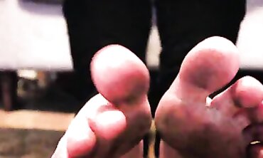 POV: Sexy Lana Cosplay Barefoot Foot Licking