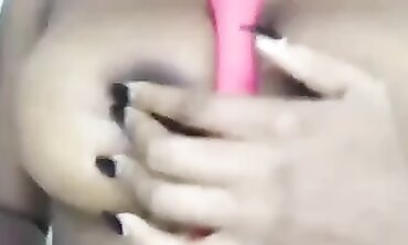 Africa Beauties Unleashed! Exotic Dancer Shows Off Her Moves in an Erotic Dance