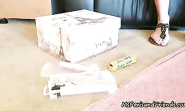 POV: Ms Paris Rose Shows Off Her Sensual Labia In The Shower