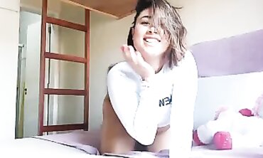 Indian Webcam Girl Gets Revved Hearing Neighbors Romp