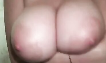 Yulia Nova: Russian Amateur Striptease & Shower Compilation