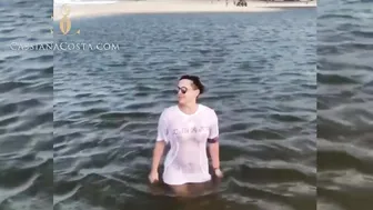 A Tiny MILF's Amateur Vacation in Maceió