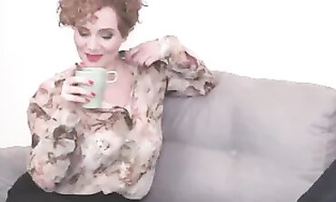 Super Sexy MILF Pummels barely legal Guy