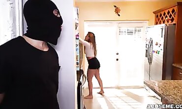 Nicole Ray's Hot Sexy Bikini Beach Adventure