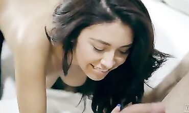 Kara Faux Gets Rough Sex and Blowjob from Damon Dice