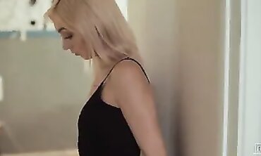 Forbidden Seduction: Blonde Babe Chloe Temple's Secret Encounter
