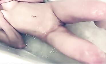 HappyBeautifulGirl Gets Facial Cumshot at Cosplay Party