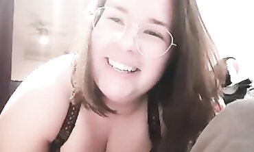Busty BBW Melonie Kares Gets Nutty with a Vibrator