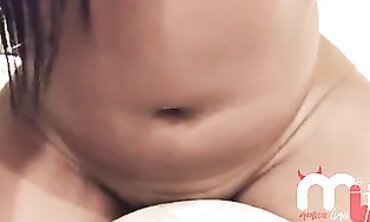 Ebony Babe Gets Creampie In Her Shaved Pussy
