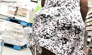 Amazon Granny Sarah's Supah Sexy Rump