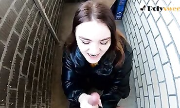 Ultra HD - Sexy Babe Strips & Dances on High Rooftop Overlooking NY City