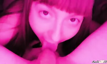 Volupuous Babe Sucks Her Boyfriend's Best Friend For A Perfect Facial