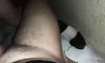 Milf Anal Cowgirl: Inculata e Sborrata in Bocca con i Bambini che Dormono