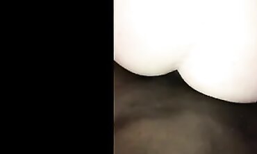 Stepbrother Sucks MommaScarlet's Booty Plug