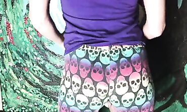 CFNM Jizz Shotgun in Yoga Leggings
