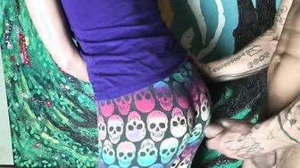 CFNM Jizz Shotgun in Yoga Leggings