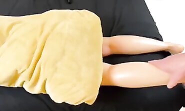Blonde MILF Gets Oiled Massage With Foot And Toe Focus
