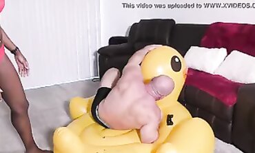 Juicy African MILF with Big Ass Takes Long Dick to Orgasm