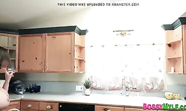Krissy Lynn Vibrates Her Slit on the Kitchen Counter