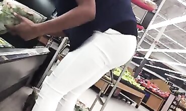 Ebony MILF Milky Leans Over in White Leggings