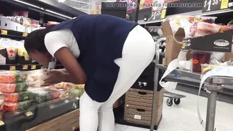 Ebony MILF Milky Leans Over in White Leggings