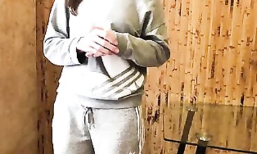 Amateur Newbie Gets Pounded Hard By A Pro In Her Debut - POV Blowjob & Riding