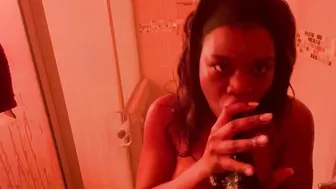 Ebony College Girl Masturbates With Dildo In Shower