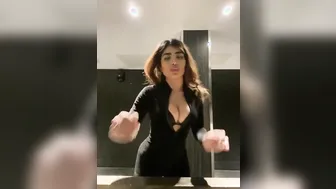Beauty Webcam Striptease
