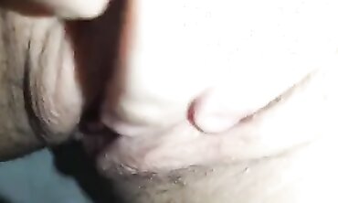 Bombshell Latina Close-Up Pussy Fingering