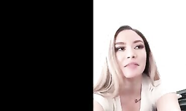 Busty Latina Jazmine Takes Cash for a Thick Cock Session
