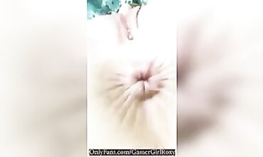 Roxy Gets Anal and Vaginal Toy Action