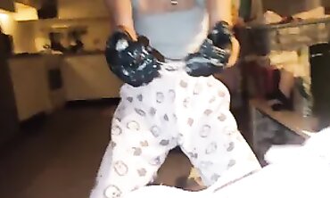 Busty MILF Takes Dual Knuckle Fisting