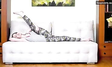 Russian Gymnast Torpe Baba Spreading Her Legs