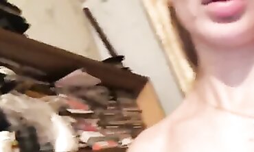 Lusi19 Webcam Session Part 2: Squirting and Sex Toys