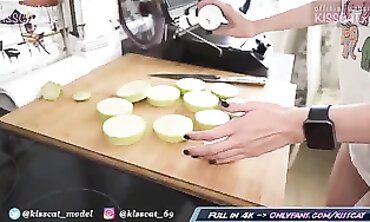 Princess Ex-Wife Gets Creampie While Cooking