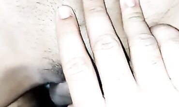 Sri Lankan Muslim Babe Kandy Part 2: Rough Anal