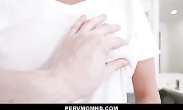 Platinum-Blonde Cougar Jordan Maxx Gets Pounded By A Huge Cock