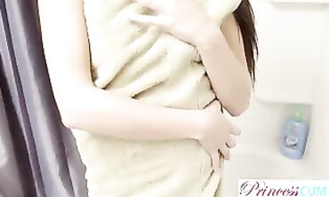 Step-Sister's Compliment Turned Into A Sexual Adventure