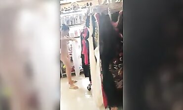 IndyLolita Shops in Bikini in Cancun