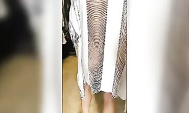 IndyLolita Shops in Bikini in Cancun