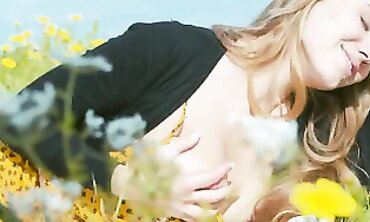 Redhead Babe Gives an Intense Blowjob with Erotic Eye Contact