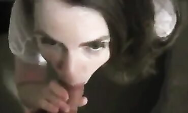 Round Italian MILF Takes a Hard Anal Pounding