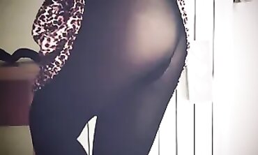 Italiansex2020 Smokes In Pantyhose And Gets Bare