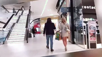 MILF in Nylon Stockings Goes Shopping