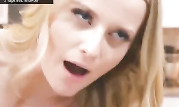 Czech MILF Strokes Herself on an 11-Hour Flight