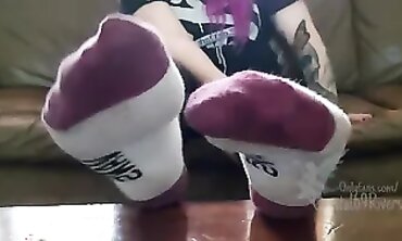 Crystal Rivers Feet JOI Countdown