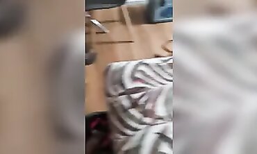 Amateur Threesome with Stranger and Squirting Cuckold Action
