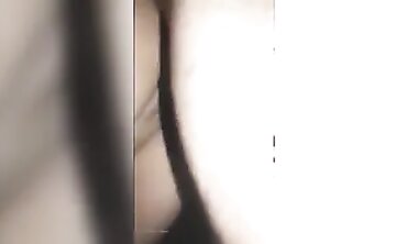 Amateur Public Sex: Deep Throat and Creampie in a Vehicle
